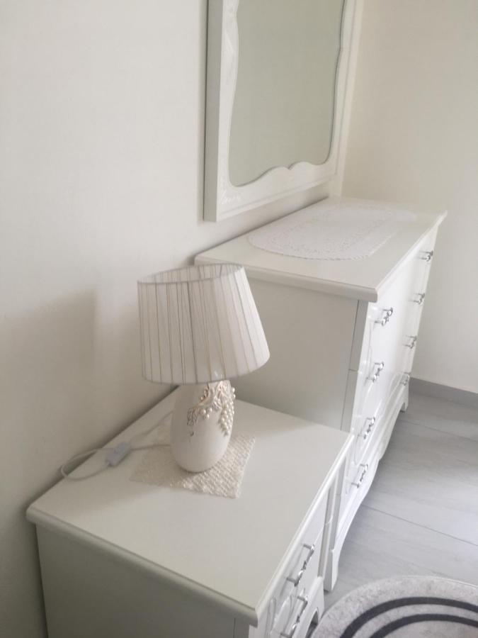 Apartament Oresti Корча Екстериор снимка